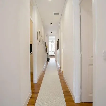 Principe Real Beautiful View 3 Bedrooms Flat!