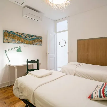 Principe Real Beautiful View 3 Bedrooms Flat! *