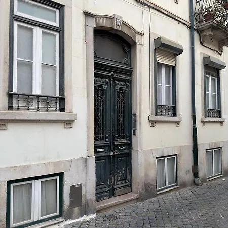 Principe Real Beautiful View 3 Bedrooms Flat!